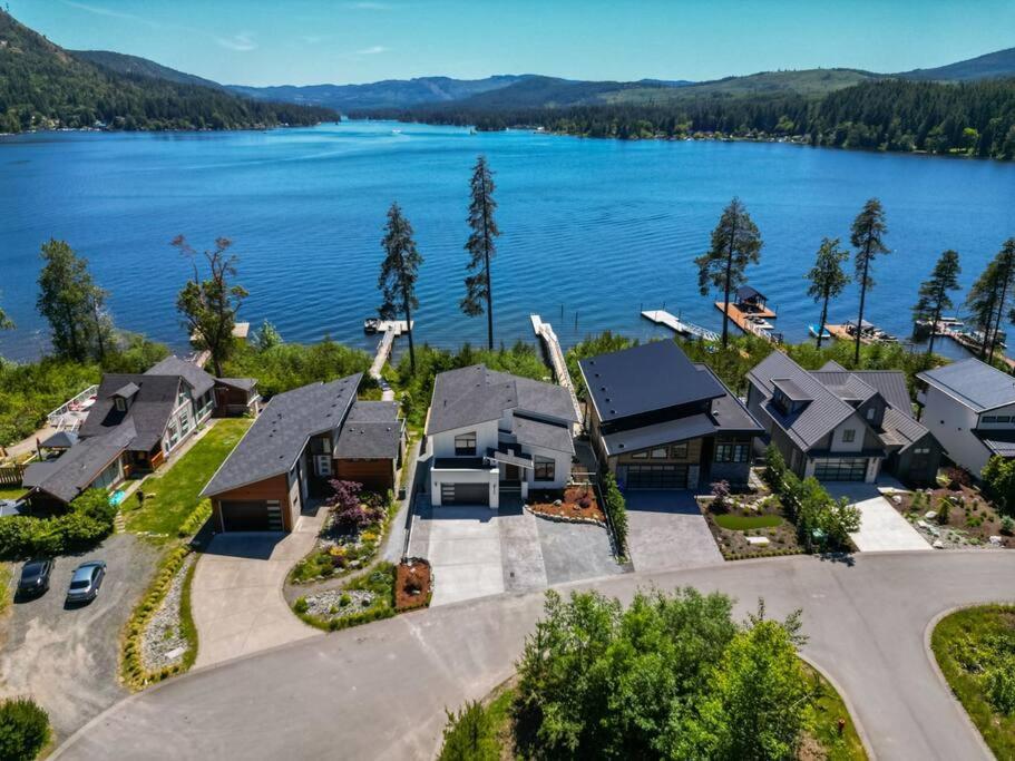 Kelly'S Sunset Lake Retreat Shawnigan Lake Exterior foto