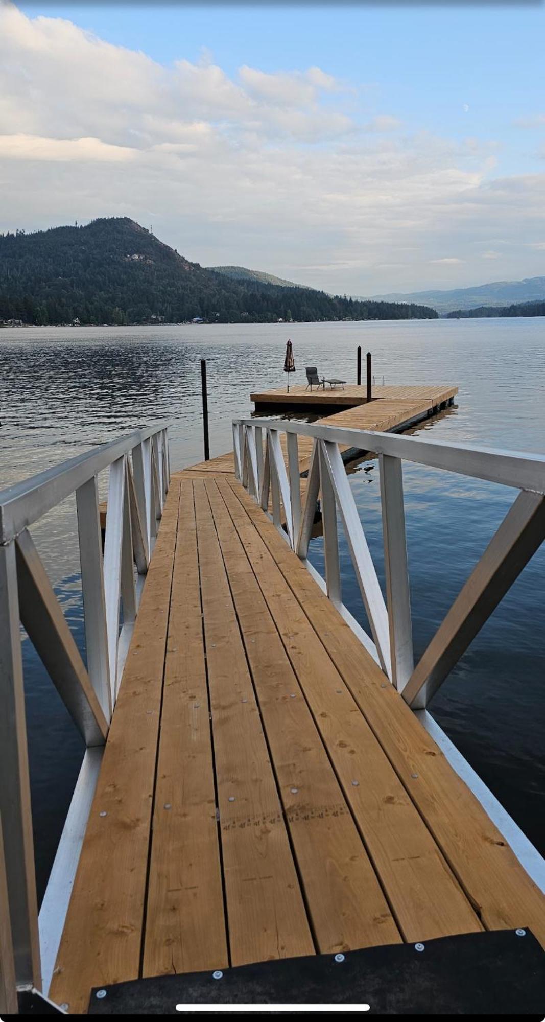 Kelly'S Sunset Lake Retreat Shawnigan Lake Exterior foto
